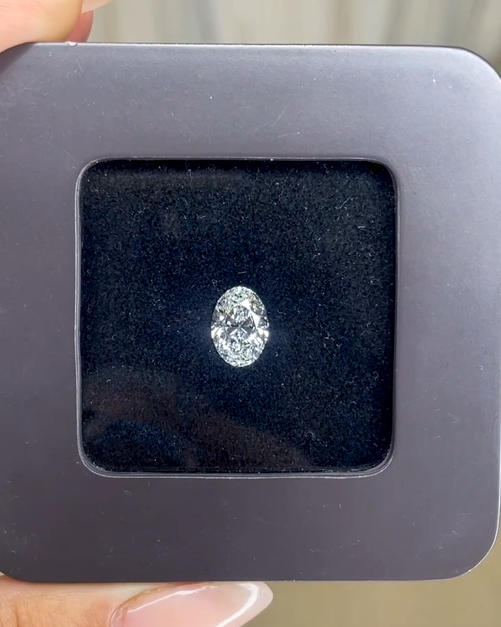 Бриллиант Овал 2.05 крт