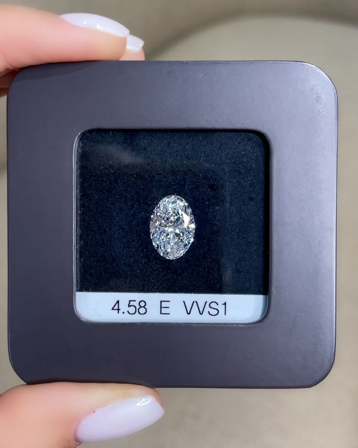 Бриллиант Овал 4.58 крт
